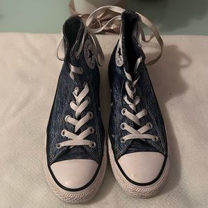 Converse Womens Chuck Taylor All Star Hi Canvas Trainers